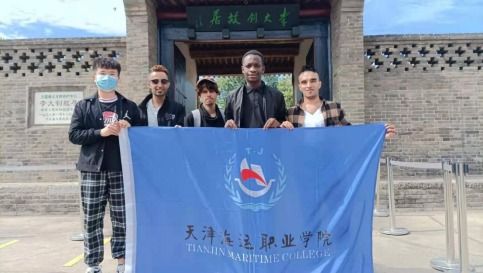 感知紅色文化，共筑友誼橋梁 國際交流處黨支部組織外國留學(xué)生紅色文化體驗(yàn)活動