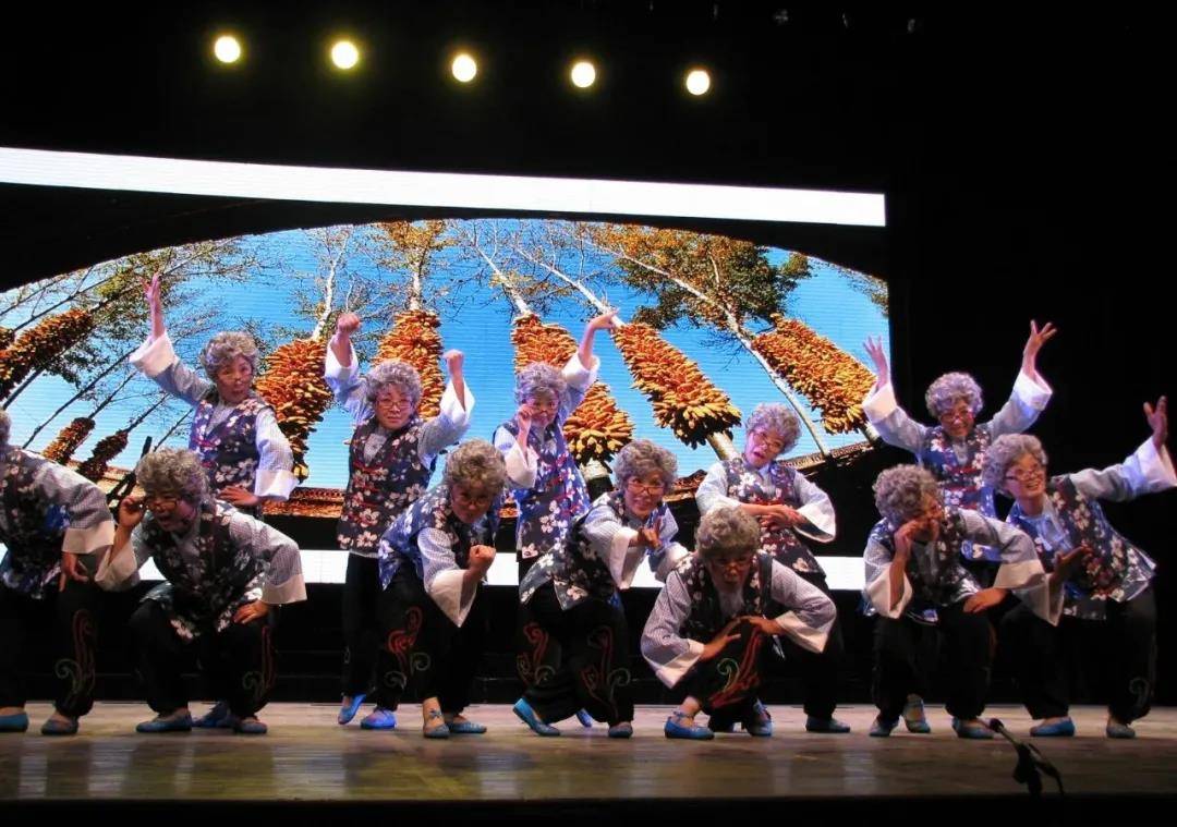 古韻新章 別樣風(fēng)華——評(píng)洋中魚(yú)文藝創(chuàng)作中的古韻之美